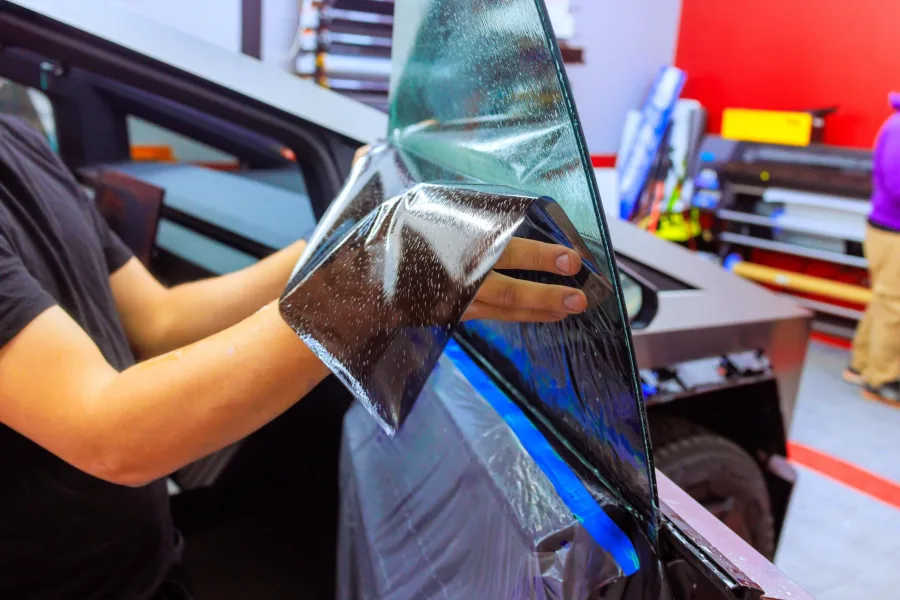 Window tint — UAE-legal finish